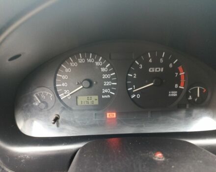 Сірий Міцубісі Харизма, об'ємом двигуна 1.8 л та пробігом 371 тис. км за 2200 $, фото 7 на Automoto.ua