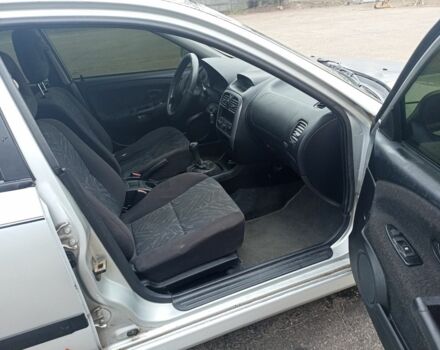 Сірий Міцубісі Харизма, об'ємом двигуна 1.8 л та пробігом 371 тис. км за 2200 $, фото 5 на Automoto.ua