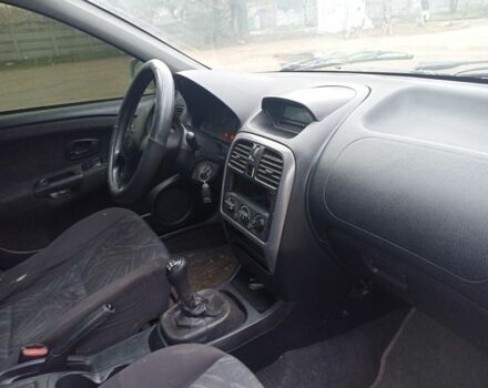 Сірий Міцубісі Харизма, об'ємом двигуна 1.8 л та пробігом 371 тис. км за 2200 $, фото 3 на Automoto.ua