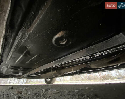 Сірий Міцубісі Харизма, об'ємом двигуна 1.83 л та пробігом 265 тис. км за 2850 $, фото 23 на Automoto.ua