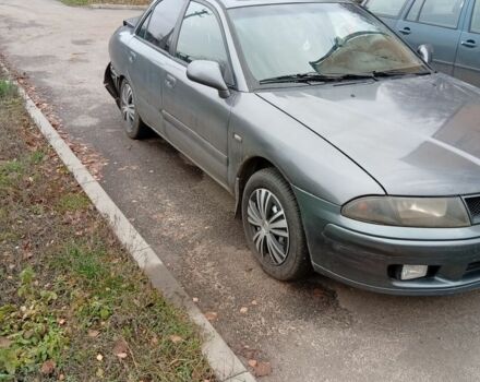 Сірий Міцубісі Харизма, об'ємом двигуна 1.6 л та пробігом 3 тис. км за 2000 $, фото 2 на Automoto.ua