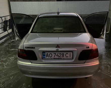 Серый Мицубиси Харизма, объемом двигателя 1.6 л и пробегом 300 тыс. км за 2800 $, фото 5 на Automoto.ua