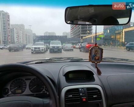 Сірий Міцубісі Харизма, об'ємом двигуна 1.6 л та пробігом 212 тис. км за 3700 $, фото 10 на Automoto.ua