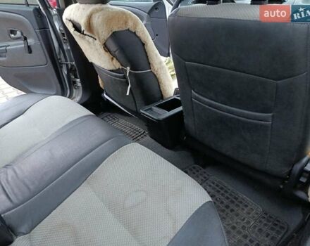 Сірий Міцубісі Харизма, об'ємом двигуна 1.6 л та пробігом 212 тис. км за 3700 $, фото 16 на Automoto.ua