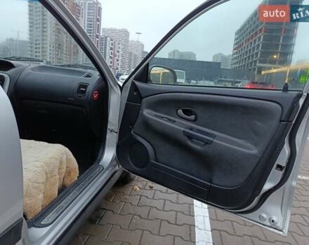 Сірий Міцубісі Харизма, об'ємом двигуна 1.6 л та пробігом 212 тис. км за 3700 $, фото 14 на Automoto.ua