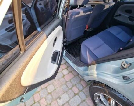 Серый Мицубиси Харизма, объемом двигателя 1.6 л и пробегом 286 тыс. км за 4800 $, фото 14 на Automoto.ua