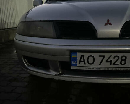 Серый Мицубиси Харизма, объемом двигателя 1.6 л и пробегом 300 тыс. км за 2800 $, фото 2 на Automoto.ua