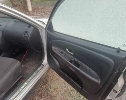 Серый Мицубиси Харизма, объемом двигателя 0 л и пробегом 333 тыс. км за 2700 $, фото 5 на Automoto.ua