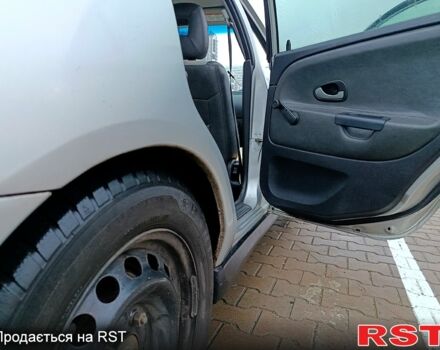 Серый Мицубиси Харизма, объемом двигателя 1.6 л и пробегом 212 тыс. км за 3700 $, фото 10 на Automoto.ua