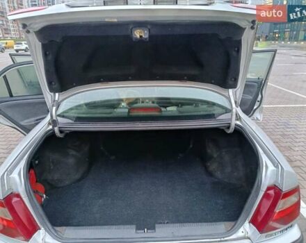 Сірий Міцубісі Харизма, об'ємом двигуна 1.6 л та пробігом 212 тис. км за 3700 $, фото 12 на Automoto.ua