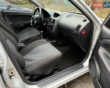 Міцубісі Харизма 2003 у Яготине на Automoto.ua Сірий Міцубісі Харизма, об'ємом двигуна 1.6 л та пробігом 184 тис. км за 3900 $, фото 14 на Automoto.ua