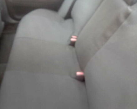 Сірий Міцубісі Харизма, об'ємом двигуна 1.6 л та пробігом 275 тис. км за 2450 $, фото 5 на Automoto.ua