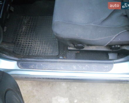 Сірий Міцубісі Харизма, об'ємом двигуна 1.6 л та пробігом 275 тис. км за 2450 $, фото 12 на Automoto.ua