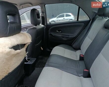 Сірий Міцубісі Харизма, об'ємом двигуна 1.6 л та пробігом 212 тис. км за 3700 $, фото 9 на Automoto.ua