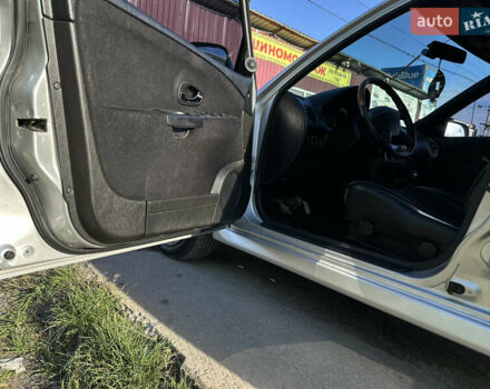 Сірий Міцубісі Харизма, об'ємом двигуна 1.83 л та пробігом 258 тис. км за 4200 $, фото 15 на Automoto.ua