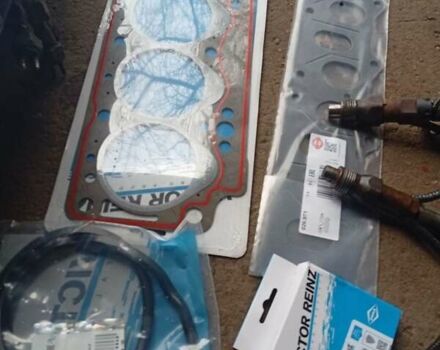 Серый Мицубиси Харизма, объемом двигателя 1.9 л и пробегом 65 тыс. км за 1650 $, фото 12 на Automoto.ua