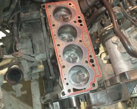 Серый Мицубиси Харизма, объемом двигателя 1.9 л и пробегом 65 тыс. км за 1650 $, фото 11 на Automoto.ua