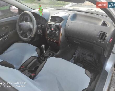 Сірий Міцубісі Харизма, об'ємом двигуна 1.6 л та пробігом 527 тис. км за 2200 $, фото 8 на Automoto.ua