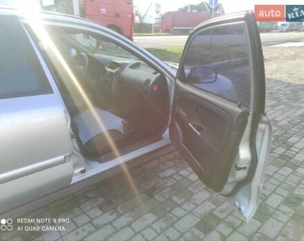 Сірий Міцубісі Харизма, об'ємом двигуна 1.6 л та пробігом 527 тис. км за 2200 $, фото 7 на Automoto.ua