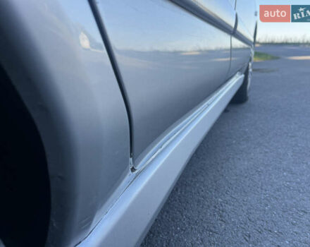 Серый Мицубиси Харизма, объемом двигателя 1.8 л и пробегом 214 тыс. км за 5650 $, фото 7 на Automoto.ua