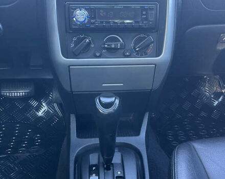 Серый Мицубиси Харизма, объемом двигателя 1.8 л и пробегом 214 тыс. км за 5650 $, фото 9 на Automoto.ua