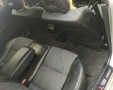 Сірий Міцубісі Харизма, об'ємом двигуна 1.6 л та пробігом 330 тис. км за 2800 $, фото 19 на Automoto.ua