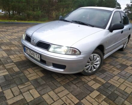 Серый Мицубиси Харизма, объемом двигателя 1.6 л и пробегом 330 тыс. км за 2800 $, фото 6 на Automoto.ua