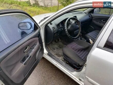 Міцубісі Харизма 2003 у Львові на Automoto.ua Сірий Міцубісі Харизма, об'ємом двигуна 1.6 л та пробігом 402 тис. км за 2400 $, фото 1 на Automoto.ua