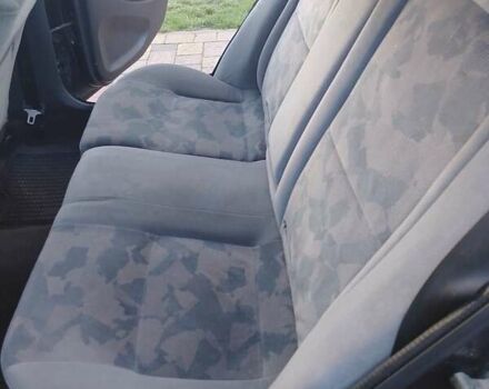 Синий Мицубиси Харизма, объемом двигателя 1.8 л и пробегом 276 тыс. км за 2400 $, фото 11 на Automoto.ua