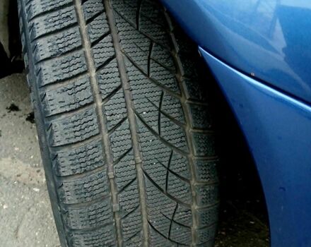 Синий Мицубиси Харизма, объемом двигателя 1.8 л и пробегом 305 тыс. км за 3999 $, фото 10 на Automoto.ua