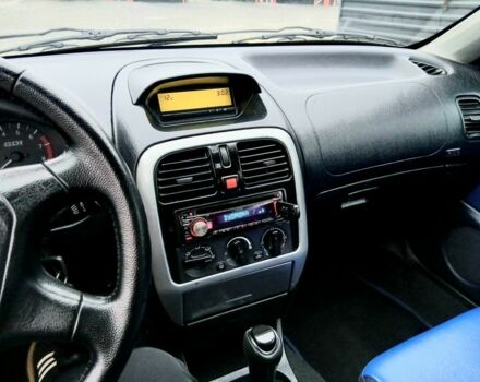 Синий Мицубиси Харизма, объемом двигателя 1.8 л и пробегом 305 тыс. км за 3999 $, фото 13 на Automoto.ua