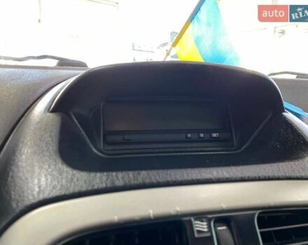 Синий Мицубиси Харизма, объемом двигателя 1.6 л и пробегом 346 тыс. км за 2990 $, фото 21 на Automoto.ua