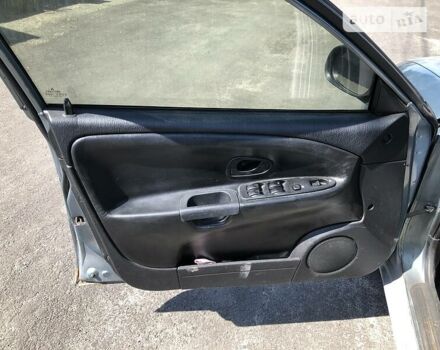 Синий Мицубиси Харизма, объемом двигателя 1.6 л и пробегом 190 тыс. км за 2600 $, фото 10 на Automoto.ua