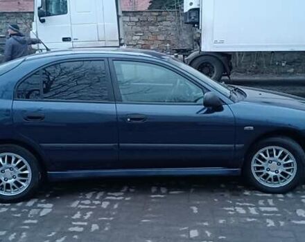 Синий Мицубиси Харизма, объемом двигателя 1.6 л и пробегом 387 тыс. км за 4200 $, фото 5 на Automoto.ua