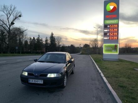 Мицубиси Харизма 2001 в Умани на Automoto.ua Синий Мицубиси Харизма, объемом двигателя 1.9 л и пробегом 348 тыс. км за 3900 $, фото 1 на Automoto.ua