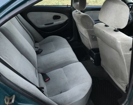 Зелений Міцубісі Харизма, об'ємом двигуна 1.6 л та пробігом 357 тис. км за 1499 $, фото 6 на Automoto.ua