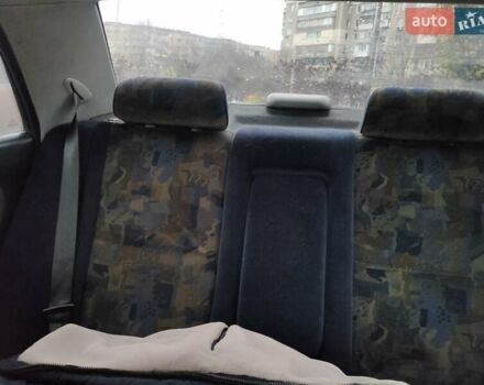 Зеленый Мицубиси Харизма, объемом двигателя 1.83 л и пробегом 255 тыс. км за 3500 $, фото 10 на Automoto.ua