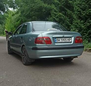 Зелений Міцубісі Харизма, об'ємом двигуна 1.6 л та пробігом 292 тис. км за 3200 $, фото 11 на Automoto.ua