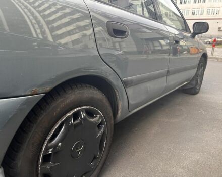 Зеленый Мицубиси Харизма, объемом двигателя 1.6 л и пробегом 211 тыс. км за 3200 $, фото 6 на Automoto.ua