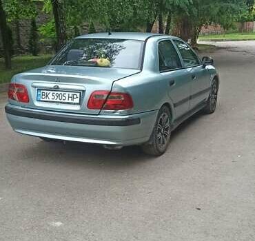 Зелений Міцубісі Харизма, об'ємом двигуна 1.6 л та пробігом 292 тис. км за 3200 $, фото 9 на Automoto.ua