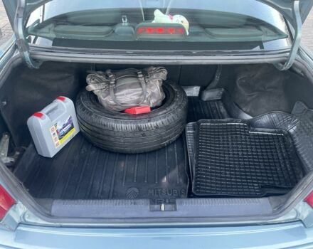 Міцубісі Харизма 2003 у Дніпро (Дніпропетровську) на Automoto.ua Зелений Міцубісі Харизма, об'ємом двигуна 1.6 л та пробігом 267 тис. км за 2700 $, фото 4 на Automoto.ua