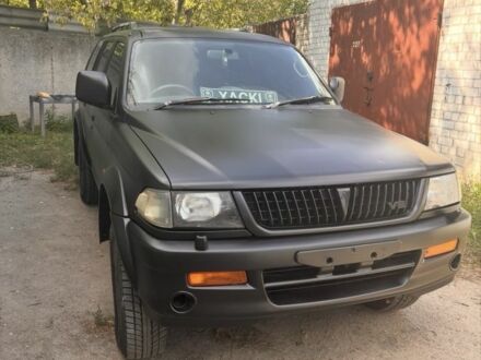 Чорний Міцубісі Челенджер, об'ємом двигуна 3 л та пробігом 260 тис. км за 3000 $, фото 1 на Automoto.ua