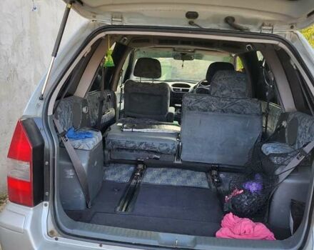 Мицубиси Шариот 2000 в Черноморске (Ильичевске) на Automoto.ua Серый Мицубиси Шариот, объемом двигателя 2.4 л и пробегом 311 тыс. км за 3000 $, фото 1 на Automoto.ua