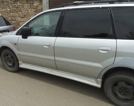 Мицубиси Шариот 2000 в Черноморске (Ильичевске) на Automoto.ua Серый Мицубиси Шариот, объемом двигателя 2.4 л и пробегом 311 тыс. км за 3000 $, фото 13 на Automoto.ua