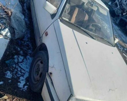 Белый Мицубиси Кольт, объемом двигателя 1.2 л и пробегом 215 тыс. км за 284 $, фото 1 на Automoto.ua