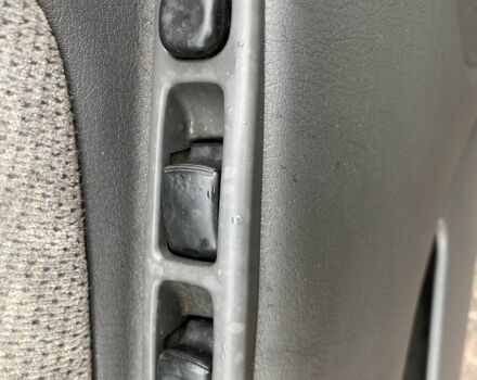 Білий Міцубісі Кольт, об'ємом двигуна 1.6 л та пробігом 205 тис. км за 750 $, фото 10 на Automoto.ua