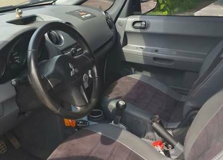 Білий Міцубісі Кольт, об'ємом двигуна 1.49 л та пробігом 205 тис. км за 4700 $, фото 8 на Automoto.ua