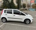 Белый Мицубиси Кольт, объемом двигателя 1.3 л и пробегом 110 тыс. км за 4700 $, фото 1 на Automoto.ua