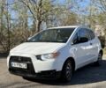 Белый Мицубиси Кольт, объемом двигателя 1.1 л и пробегом 151 тыс. км за 5799 $, фото 1 на Automoto.ua