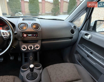 Белый Мицубиси Кольт, объемом двигателя 1.3 л и пробегом 120 тыс. км за 5550 $, фото 12 на Automoto.ua